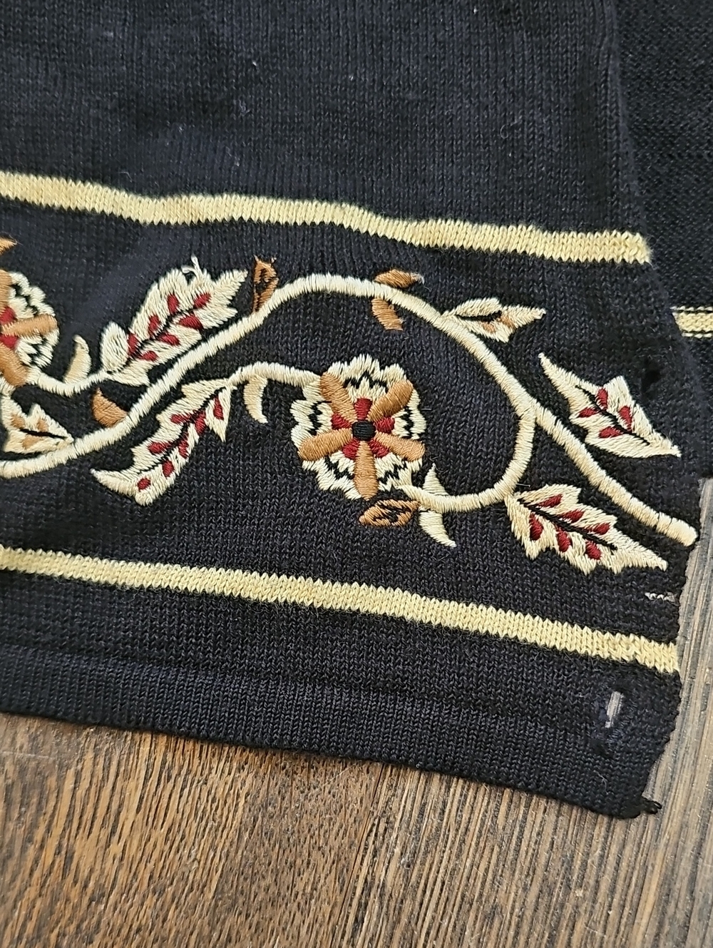 Vintage Sleeveless Cardigan/vest - Picture 3 of 7